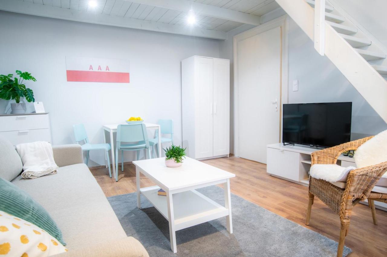 Apartment In Super Location M9 Budapeste Exterior foto